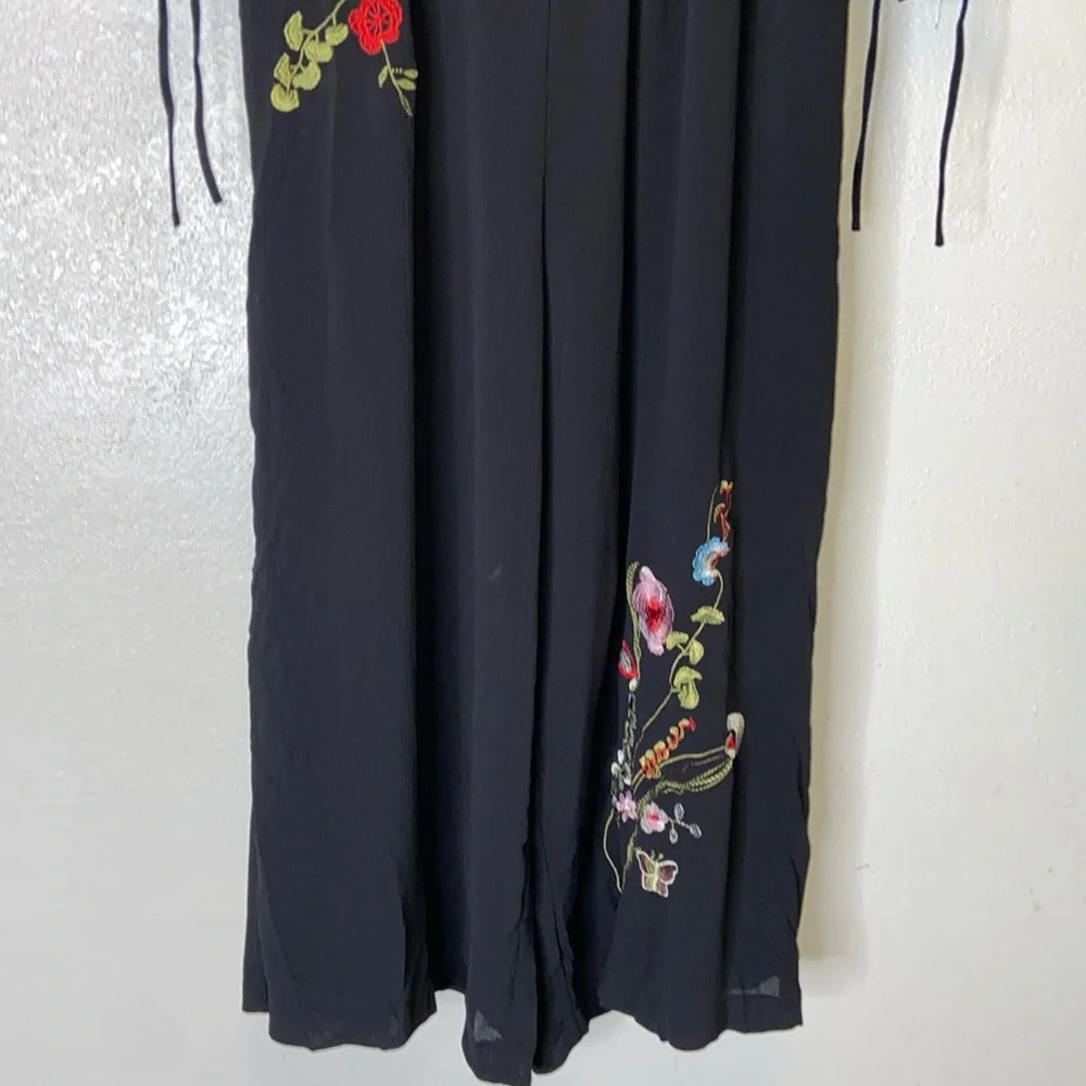 Gibson Latimer Black Embroidered Cold Shoulder Wide Leg Cropped Lined Jumpsuit - Picture 4 of 14
